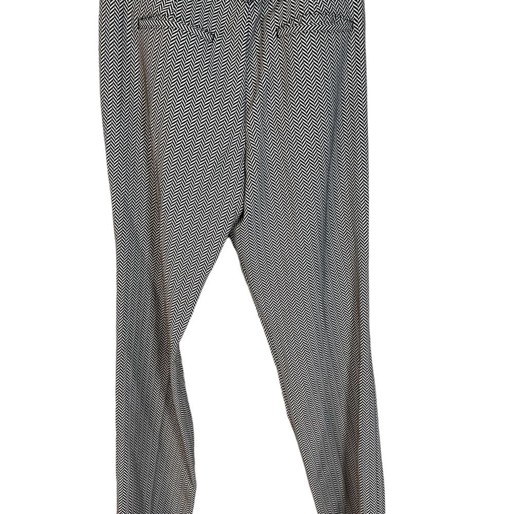 A pair of Express black and white pants in size 10 - Picture 6 of 7